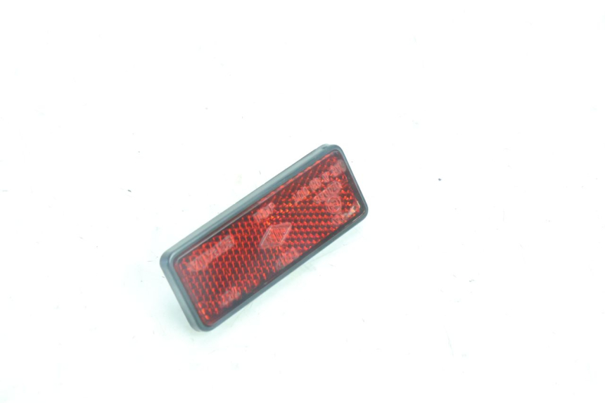 photo de CATADIOPTRE YAMAHA YP MAJESTY 125 (2007 - 2010) - Détail de la pièce