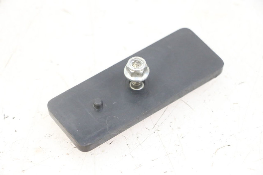 photo de CATADIOPTRE YAMAHA YP X-MAX XMAX 400 (2014 - 2017) - Détail de la pièce