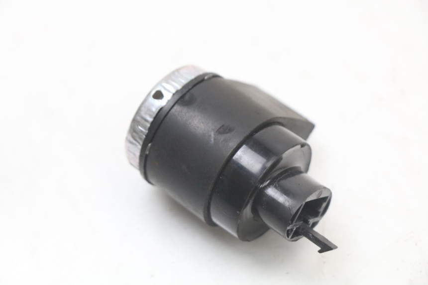 photo de CENTRALE CLIGNOTANTE KYMCO AGILITY 4T 50 (2018 - 2022) - Zoom état d’usage