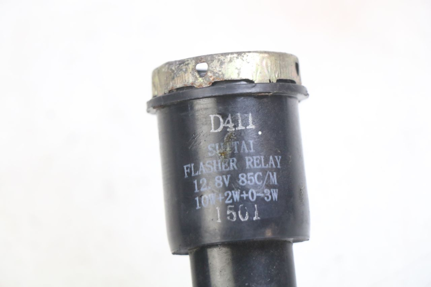 photo de CENTRALE CLIGNOTANTE KYMCO AGILITY NAKED RENOUVO 2T 50 (2011 - 2018) - Détail de la pièce