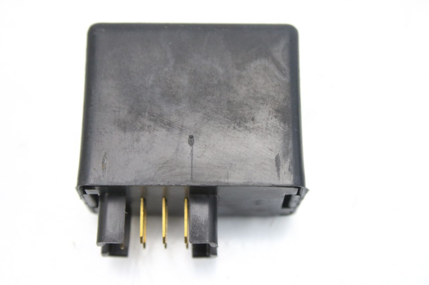 photo de CENTRALE CLIGNOTANTE SUZUKI AN BURGMAN 400 (2006 - 2010) - Zoom état d’usage