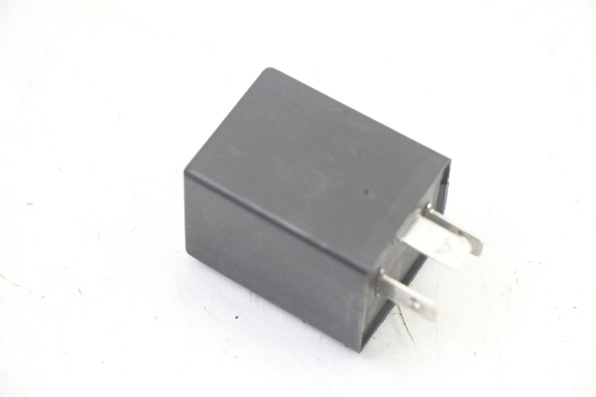 photo de CENTRALE CLIGNOTANTE BMW C1 125 (2000 - 2003) - Autre angle de vue