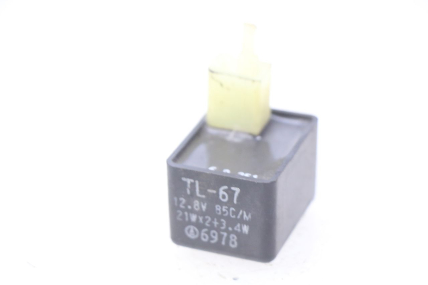 photo de CENTRALE CLIGNOTANTE SUZUKI BURGMAN 125 (2007 - 2014) - Détail de la pièce