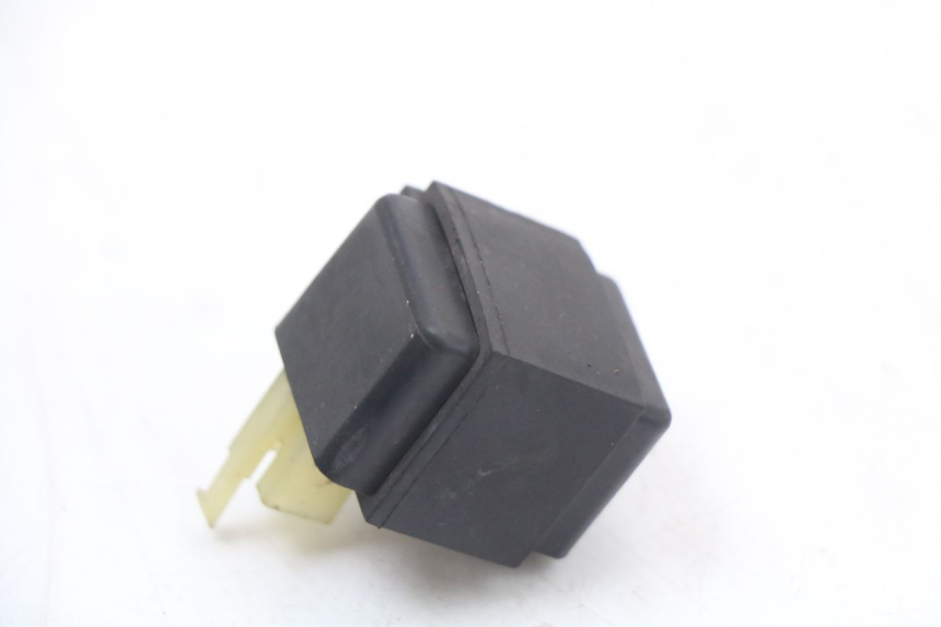 photo de CENTRALE CLIGNOTANTE SUZUKI BURGMAN 125 (2007 - 2014) - Détail de la pièce