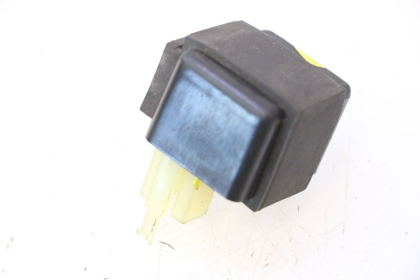 photo de CENTRALE CLIGNOTANTE SUZUKI BURGMAN 125 (2007 - 2014) - Zoom état d’usage