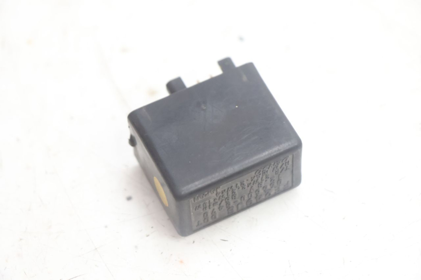 photo de CENTRALE CLIGNOTANTE SUZUKI BURGMAN EXECUTIVE ABS 650 (2006 - 2012) - Autre angle de vue