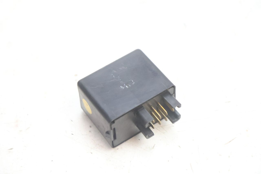 photo de CENTRALE CLIGNOTANTE SUZUKI BURGMAN EXECUTIVE ABS 650 (2006 - 2012) - Autre angle de vue