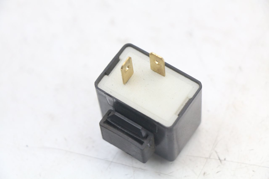 photo de CENTRALE CLIGNOTANTE YAMAHA BW'S 50 (2004 - 2017) - Autre angle de vue