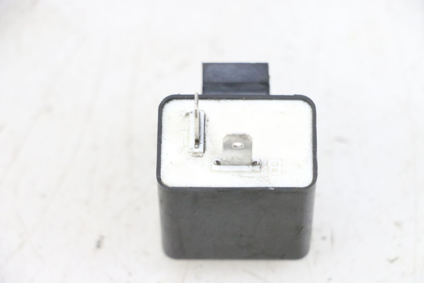 photo de CENTRALE CLIGNOTANTE KSR CODE 125 (2018 - 2020) - Gros plan technique