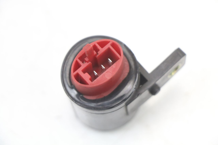 photo de CENTRALE CLIGNOTANTE KYMCO DINK STREET 125 (2009 - 2014) - Zoom état d’usage