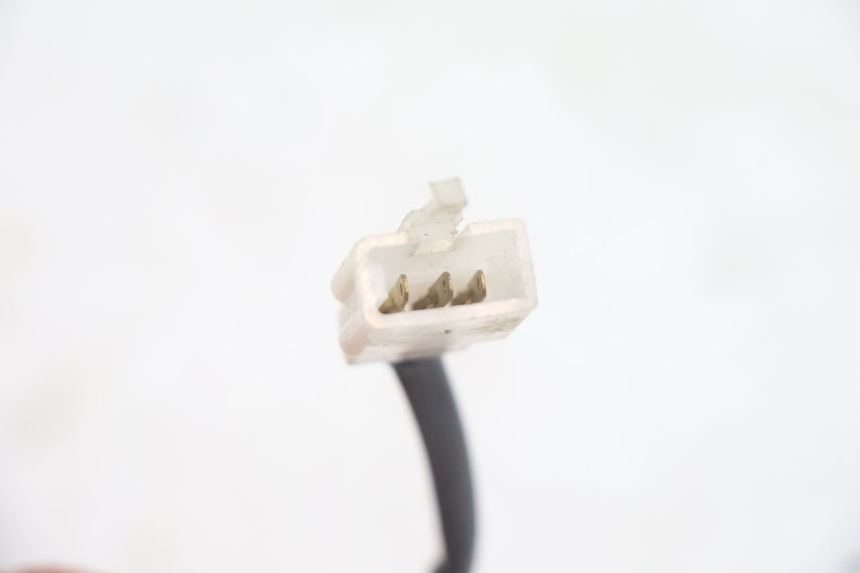 photo de CENTRALE CLIGNOTANTE CF MOTO E-CHARM 125 (2005 - 2008) - Autre angle de vue