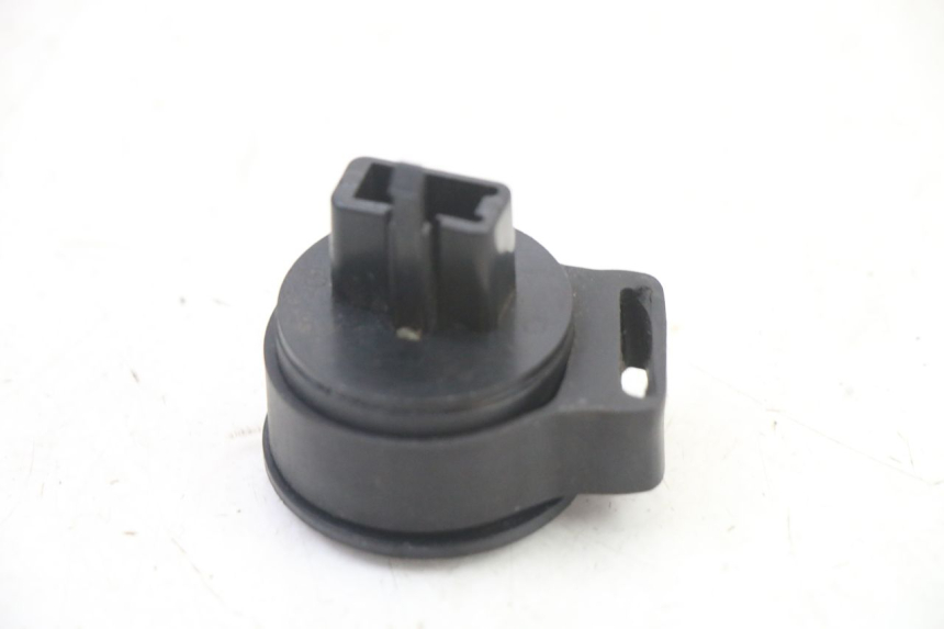 photo de CENTRALE CLIGNOTANTE PEUGEOT ELYSEO 125 (1999 - 2004) - Zoom état d’usage