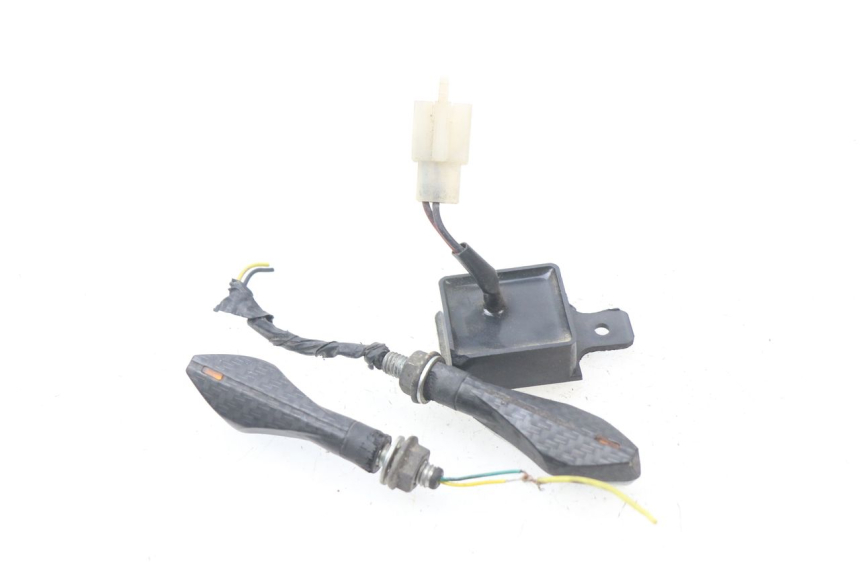 photo de CENTRALE CLIGNOTANTE KAWASAKI ER-6 ER6 N 650 (2009 - 2011) - Détail de la pièce