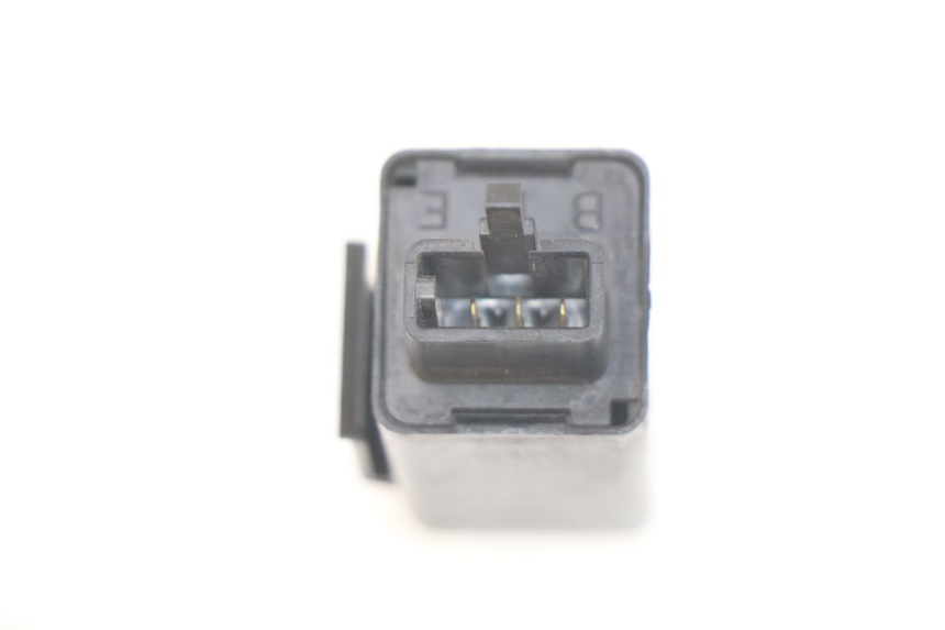 photo de CENTRALE CLIGNOTANTE YAMAHA FJ 3CX 1200 (1986 - 1996) - Zoom état d’usage