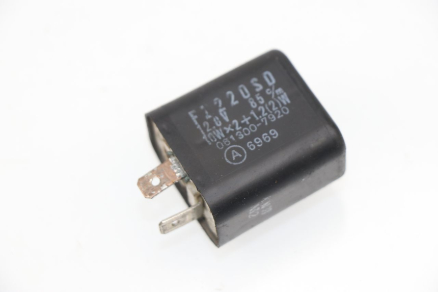 photo de CENTRALE CLIGNOTANTE GILERA STORM 50 (1993 - 1997) - Vue principale