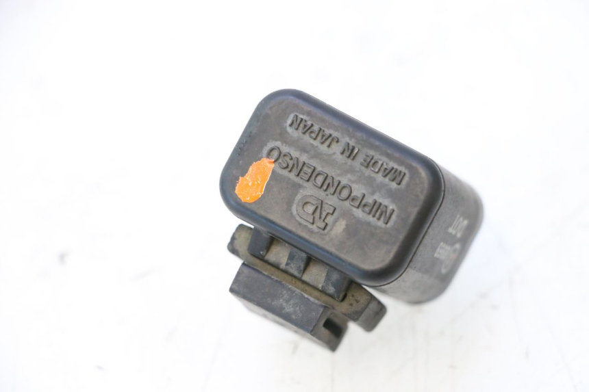 photo de CENTRALE CLIGNOTANTE KAWASAKI GPX F ZX750F 750 (1986 - 1990) - Détail de la pièce