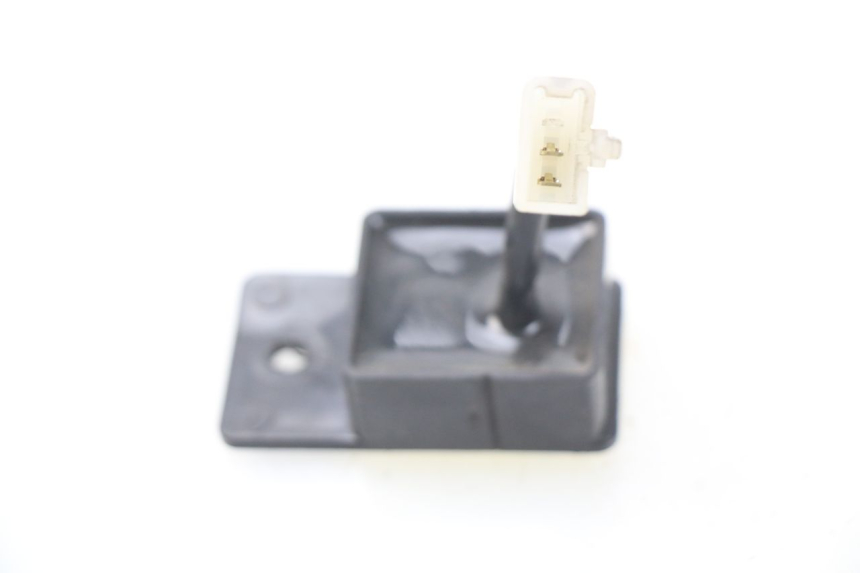 photo de CENTRALE CLIGNOTANTE KAWASAKI GPZ S 500 (1994 - 2005) - Zoom état d’usage