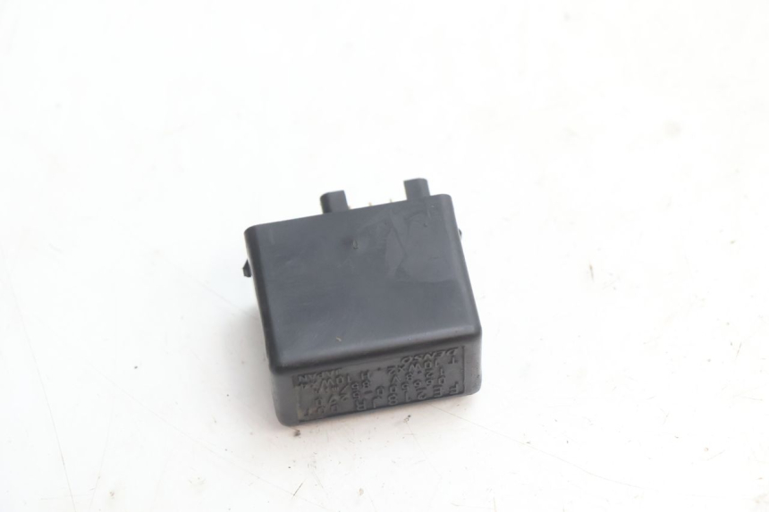 photo de CENTRALE CLIGNOTANTE SUZUKI GSR 600 (2005 - 2012) - Zoom état d’usage