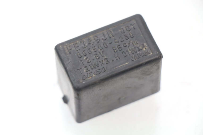 photo de CENTRALE CLIGNOTANTE SUZUKI GSX-R GSXR 600 (2008 - 2010) - Détail de la pièce