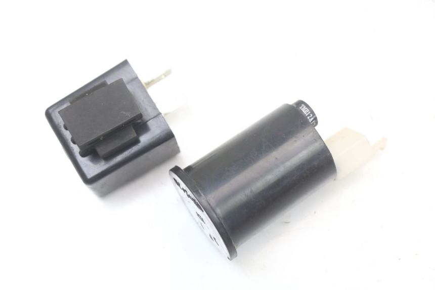 photo de CENTRALE CLIGNOTANTE HYTRACK HY S 4X4 410 (2013 - 2016) - Détail de la pièce