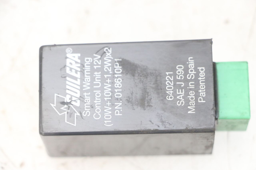 photo de CENTRALE CLIGNOTANTE PIAGGIO IE MP3 YOURBAN 300 (2011 - 2016) - Vue principale