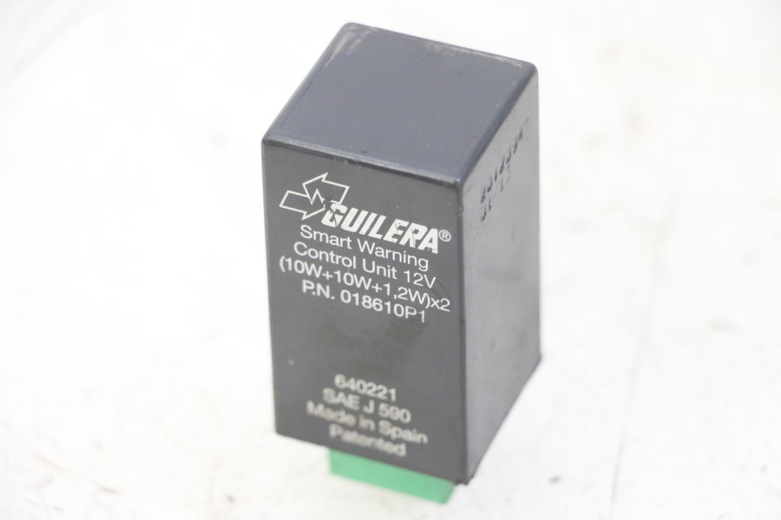 photo de CENTRALE CLIGNOTANTE PIAGGIO IE MP3 YOURBAN 300 (2011 - 2016) - Zoom état d’usage