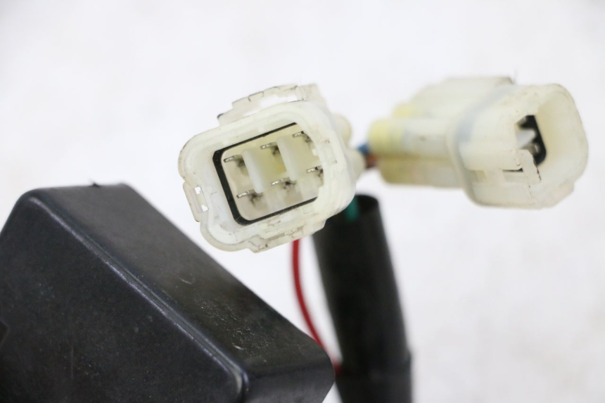 photo de CENTRALE CLIGNOTANTE SYM JOYMAX 125 (2010 - 2017) - Détail de la pièce