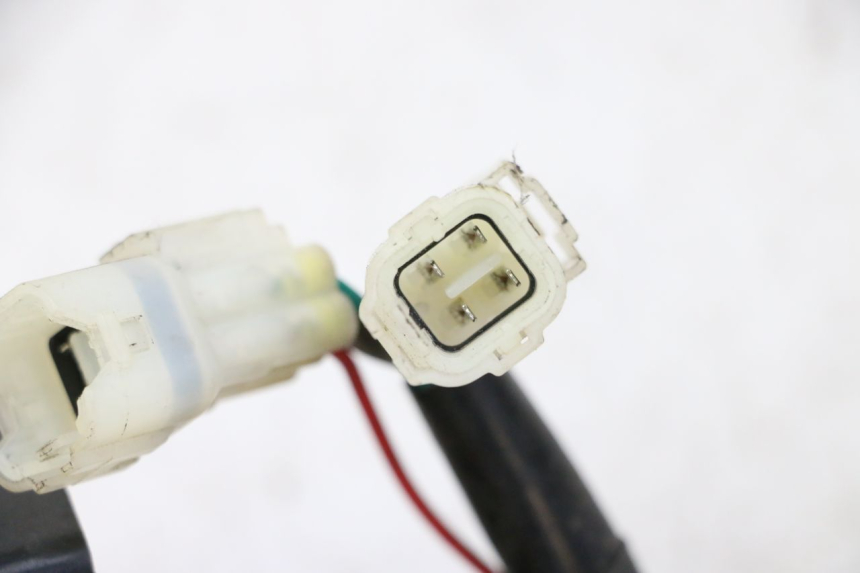 photo de CENTRALE CLIGNOTANTE SYM JOYMAX 125 (2010 - 2017) - Zoom état d’usage