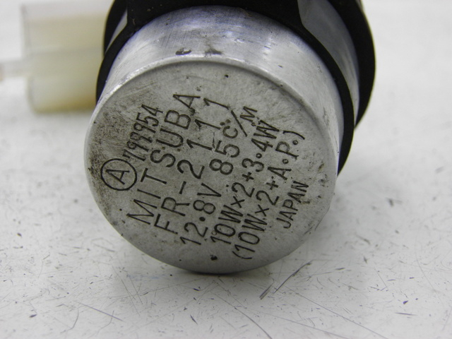 photo de CENTRALE CLIGNOTANTE KAWASAKI ER - 5 500 (1997 - 2000) - Détail de la pièce