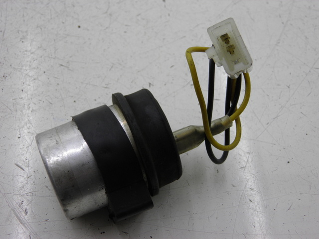 photo de CENTRALE CLIGNOTANTE KAWASAKI ER - 5 500 (1997 - 2000) - Autre angle de vue