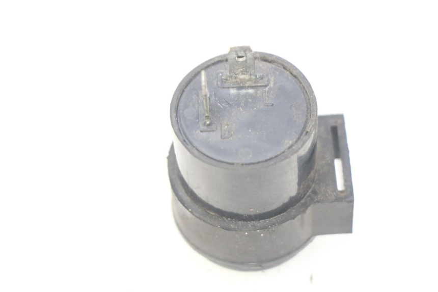 photo de CENTRALE CLIGNOTANTE PEUGEOT KISBEE 2T 50 (2010 - 2017) - Zoom état d’usage