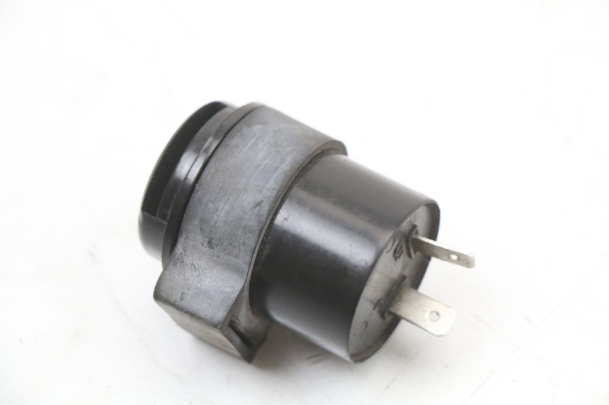 photo de CENTRALE CLIGNOTANTE PEUGEOT KISBEE 4T 50 (2018 - 2022) - Zoom état d’usage