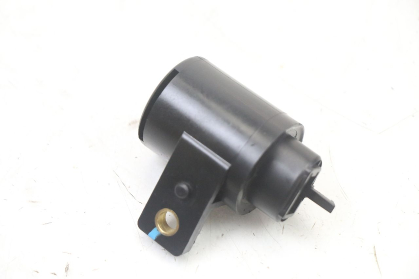 photo de CENTRALE CLIGNOTANTE KYMCO XCITING 500 (2007 - 2010) - Zoom état d’usage