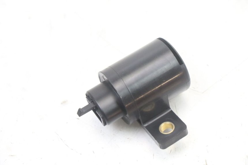 photo de CENTRALE CLIGNOTANTE KYMCO XCITING 500 (2007 - 2010) - Autre angle de vue