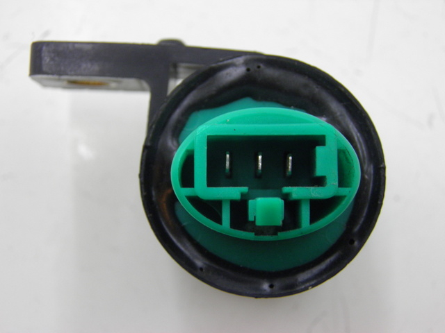 photo de CENTRALE CLIGNOTANTE KYMCO XCITING RI ABS 500 (2010) - Autre angle de vue