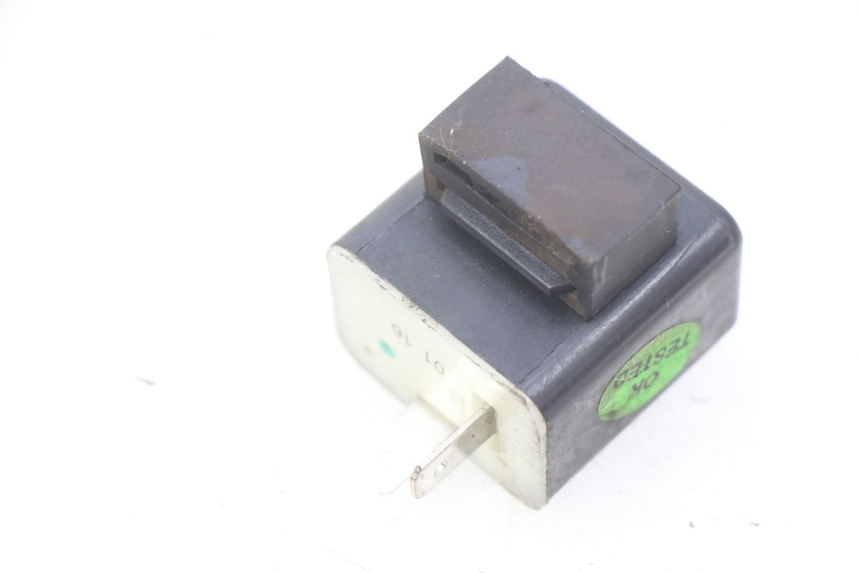 photo de CENTRALE CLIGNOTANTE PIAGGIO LIBERTY IGET S 125 (2016 - 2020) - Détail de la pièce