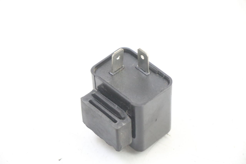 photo de CENTRALE CLIGNOTANTE MBK OVETTO ONE 2T 50 (2013 - 2017) - Zoom état d’usage