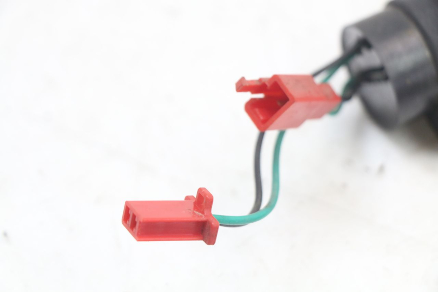 photo de CENTRALE CLIGNOTANTE SYM MIO 50 (2011 - 2017) - État de surface