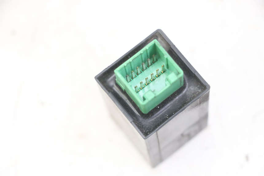 photo de CENTRALE CLIGNOTANTE PIAGGIO MP3 LT 400 (2007 - 2012) - Zoom état d’usage