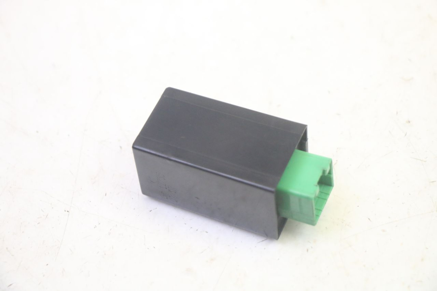 photo de CENTRALE CLIGNOTANTE PIAGGIO MP3 LT 400 (2007 - 2012) - Zoom état d’usage