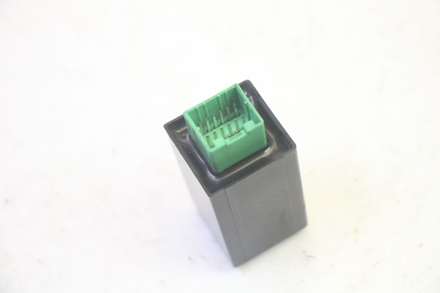 photo de CENTRALE CLIGNOTANTE PIAGGIO MP3 LT 400 (2007 - 2012) - Autre angle de vue