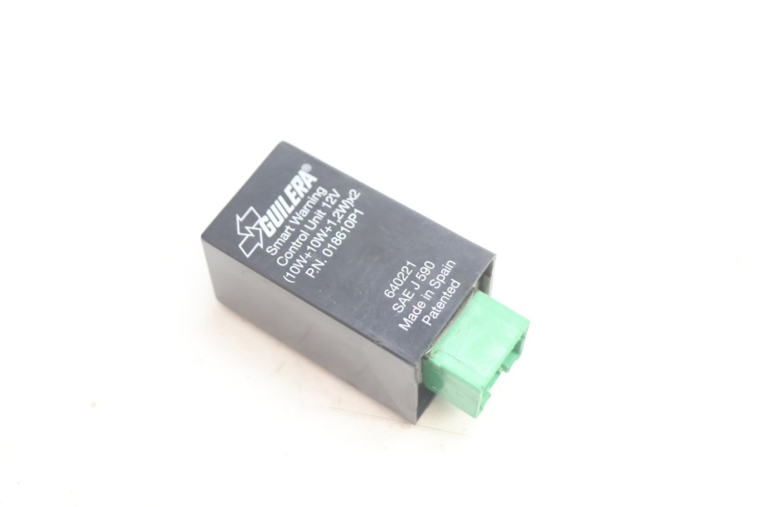 photo de CENTRALE CLIGNOTANTE PIAGGIO MP3 LT 400 (2007 - 2012) - Vue principale