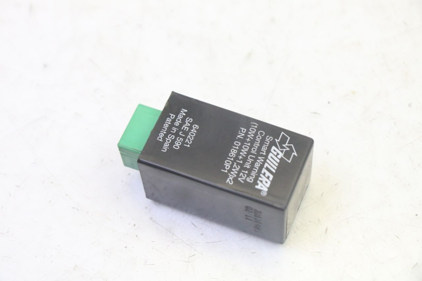 photo de CENTRALE CLIGNOTANTE PIAGGIO MP3 500 (2011 - 2015) - Détail de la pièce