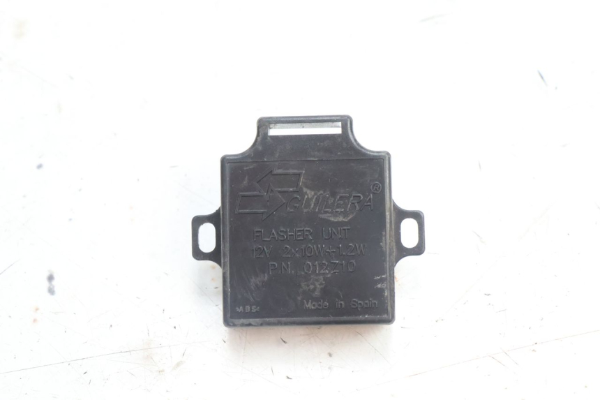 photo de CENTRALE CLIGNOTANTE RIEJU MRT PRO SUPERMOTARD 50 (2007 - 2018) - Zoom état d’usage
