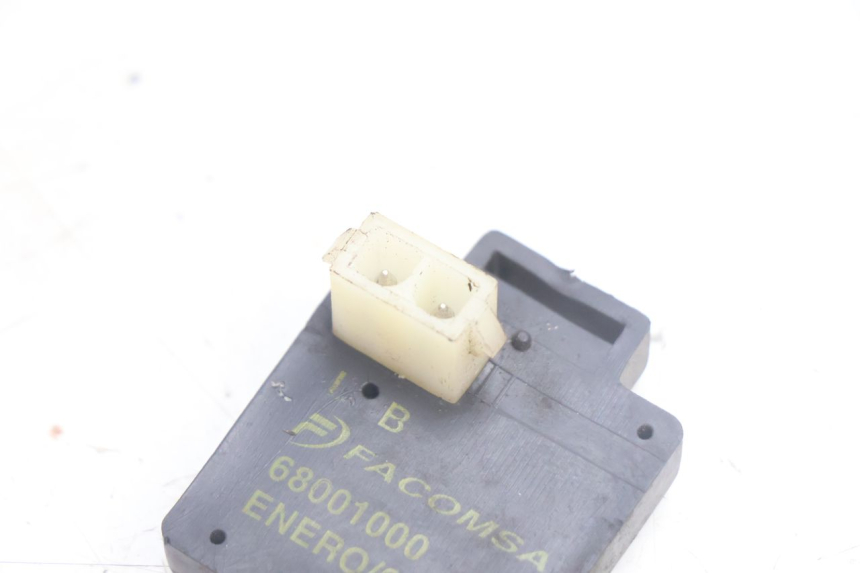 photo de CENTRALE CLIGNOTANTE YAMAHA NEO'S NEOS 2T 50 (1998 - 2007) - Détail de la pièce