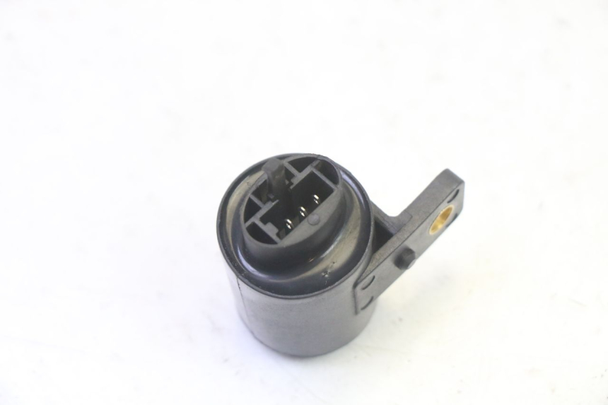 photo de CENTRALE CLIGNOTANTE KYMCO LIKE 4T 50 (2019 - 2025) - Autre angle de vue