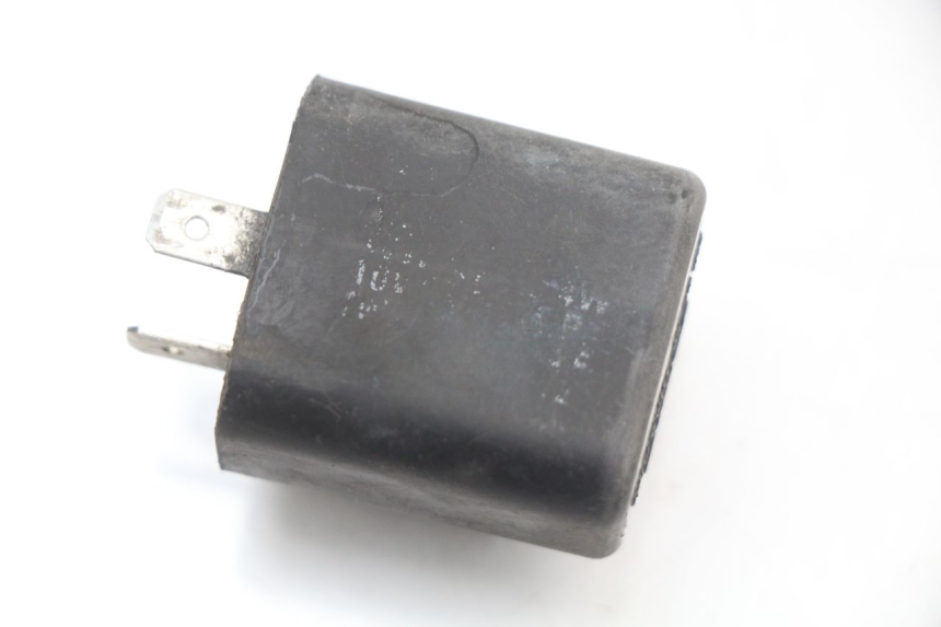 photo de CENTRALE CLIGNOTANTE MBK OVETTO 2T 50 (2007 - 2017) - Autre angle de vue