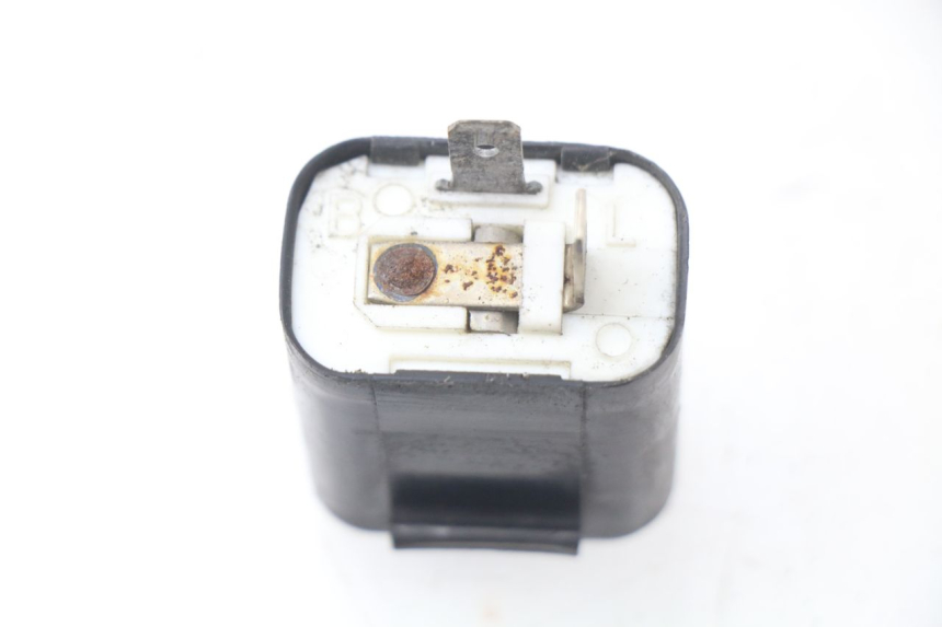 photo de CENTRALE CLIGNOTANTE MBK OVETTO 4T 50 (2008 - 2016) - Zoom état d’usage