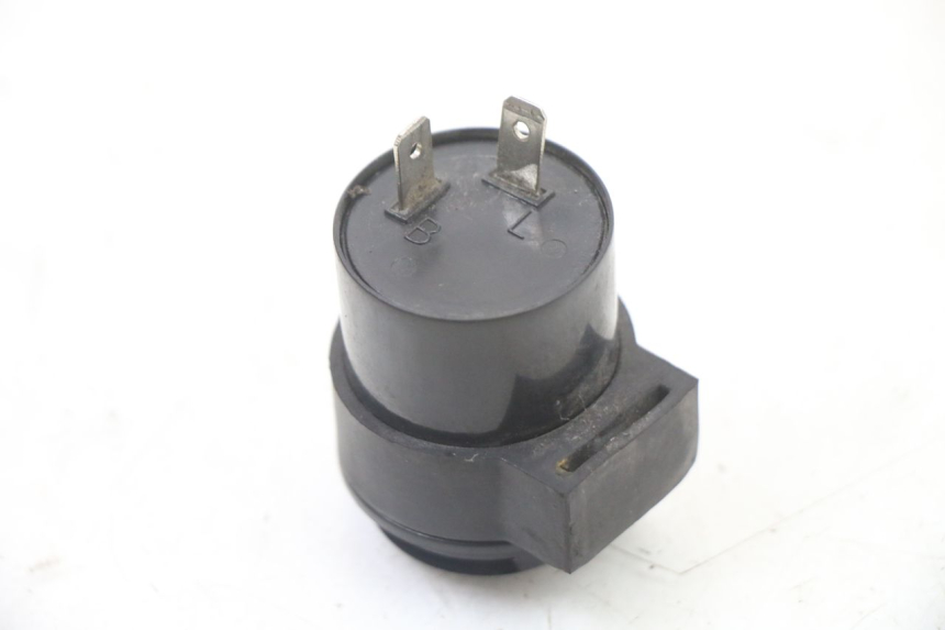 photo de CENTRALE CLIGNOTANTE PEUGEOT KISBEE 4T 50 (2010 - 2017) - Zoom état d’usage