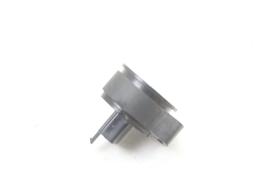 photo de CENTRALE CLIGNOTANTE PEUGEOT TREKKER TKR 50 (2005 - 2014) - Détail de la pièce